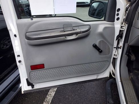 Used 2002 Ford F250 XL image 10