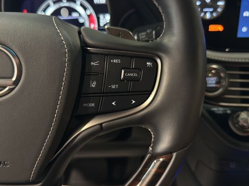 Used 2023 Lexus LS 500 AWD w/ Luxury Package image 28