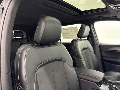 New 2025 Jeep Grand Cherokee L Altitude AWD/4WD image 15