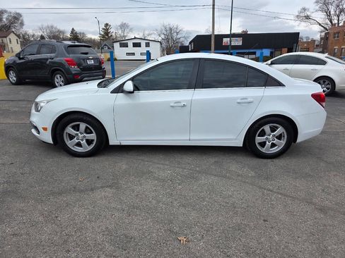 Used 2016 Chevrolet Cruze LT image 4