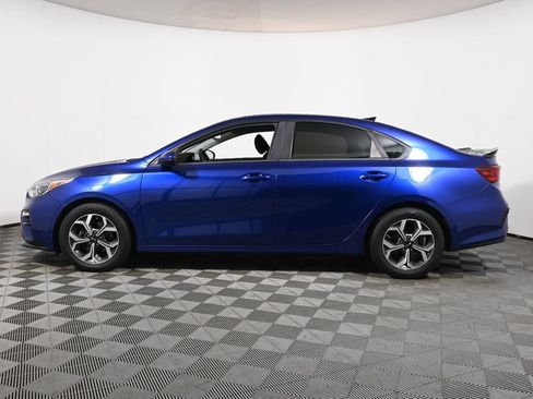Used 2020 Kia Forte LXS FWD image 2
