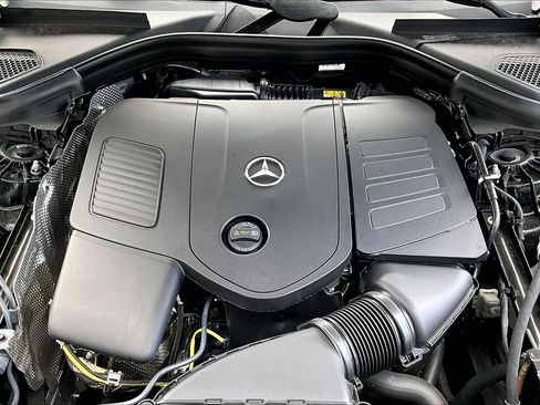 Used 2026 Mercedes-Benz GLC 300 image 10