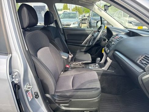 Used 2015 Subaru Forester 2.5i w/ Alloy Wheel Package AWD/4WD image 9
