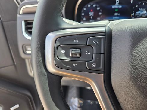 Used 2024 Chevrolet Tahoe Z71 w/ Luxury Package AWD/4WD image 32