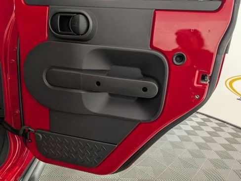 Used 2010 Jeep Wrangler Unlimited Rubicon w/ Dual Top Group image 21