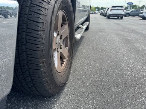 Used 2012 RAM 1500 Classic SLT RWD image 18