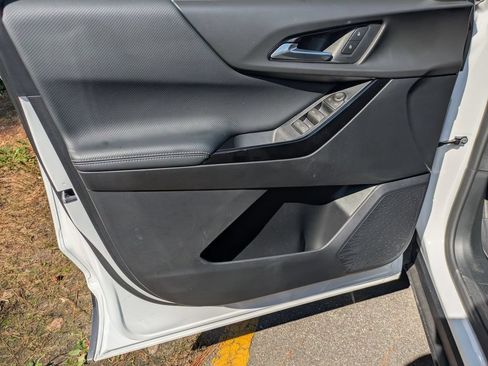New 2026 Chevrolet Equinox LT w/ Safety and Technology Package FWD image 8