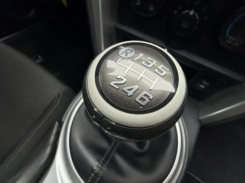 Used 2017 Toyota 86 image 14