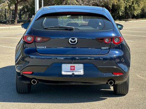 Used 2022 MAZDA MAZDA3 s image 5