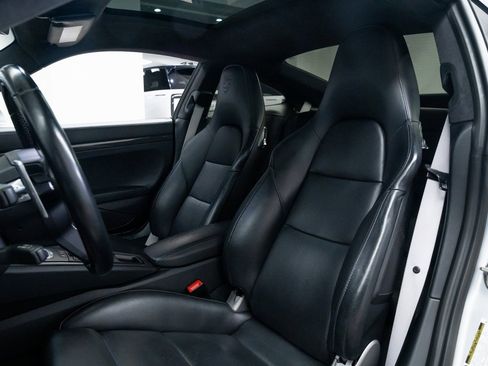 Used 2017 Porsche 911 Turbo S image 18
