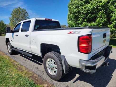 Used 2015 Chevrolet Silverado 2500 LT w/ Z71 Package, Off-Road image 8