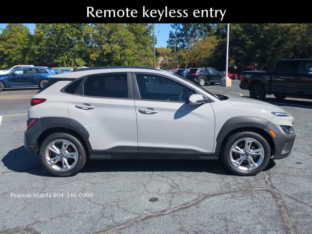 Used 2023 Hyundai Kona SEL FWD image 3