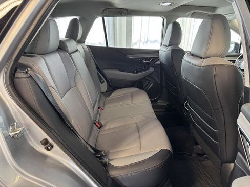 Used 2025 Subaru Outback Limited AWD/4WD image 22