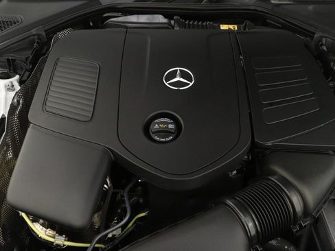 Certified 2025 Mercedes-Benz E 350 4MATIC Sedan image 27