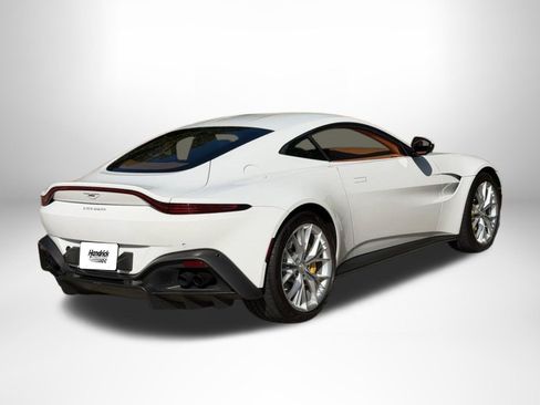 Used 2021 Aston Martin V8 Vantage Coupe RWD image 15