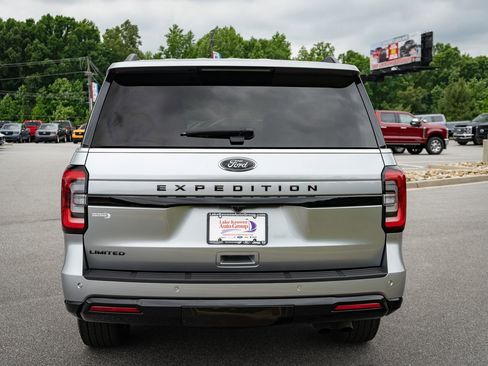 Used 2023 Ford Expedition Limited AWD/4WD image 8