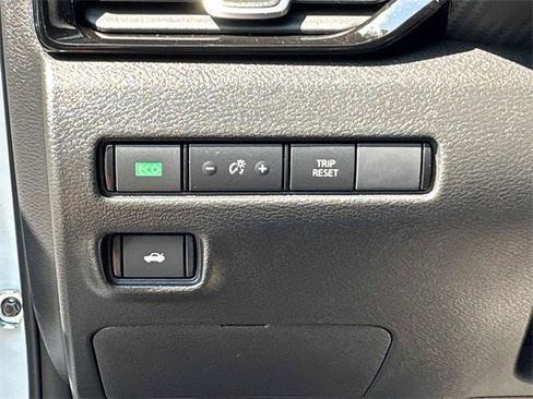 New 2025 Nissan Sentra SV w/ All-Weather Package image 17