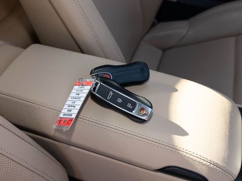 Used 2024 Porsche 911 Carrera S image 54