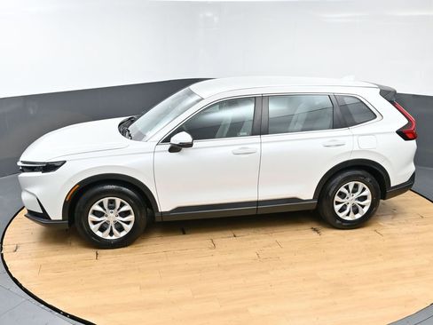 Used 2024 Honda CR-V LX image 7