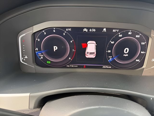 Certified 2022 Volkswagen Atlas Cross Sport SE AWD/4WD image 6