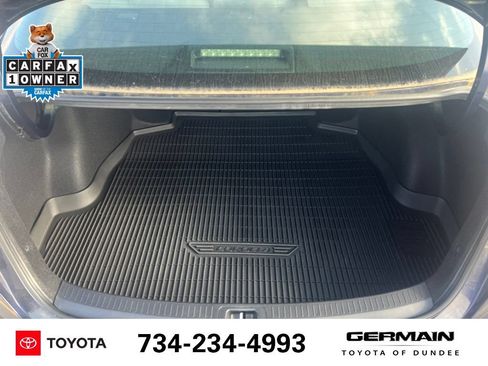 Used 2024 Toyota Corolla SE w/ SE Premium Package FWD image 18