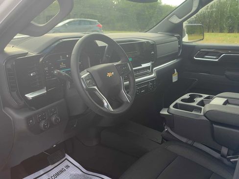 New 2026 Chevrolet Silverado 1500 LT w/ Z71 Off-Road Package AWD/4WD image 12