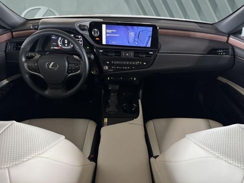 Certified 2025 Lexus ES 350 w/ Premium Package FWD image 12