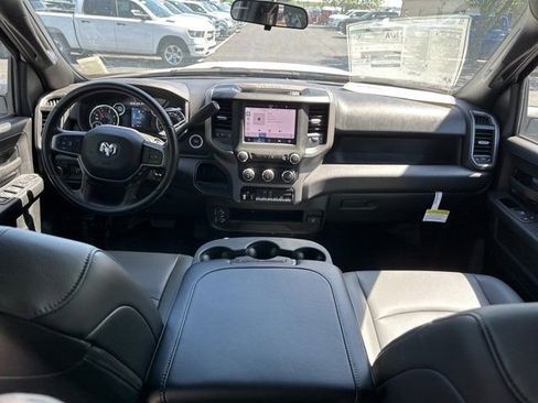 New 2024 RAM 5500 Tradesman w/ Chrome Appearance Group image 8