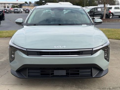 Used 2025 Kia K4 image 22