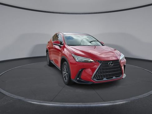 Used 2025 Lexus NX 250 FWD w/ Cold Area Package image 3