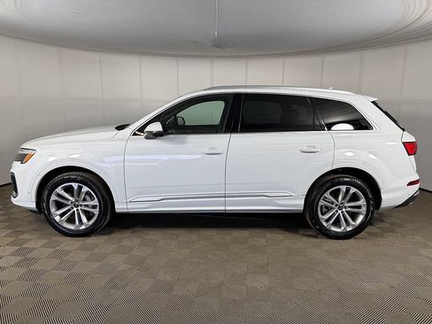 Used 2025 Audi Q7 3.0T Premium Plus AWD/4WD image 17
