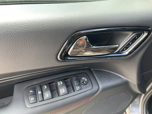 Used 2025 Dodge Durango R/T AWD/4WD image 13