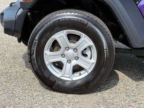 Used 2023 Jeep Wrangler Unlimited Sport AWD/4WD image 8