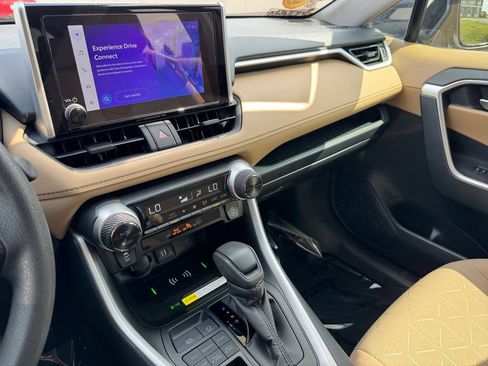 Certified 2025 Toyota RAV4 XLE AWD/4WD image 29