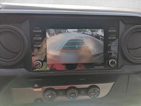 Used 2020 Toyota Tacoma SR w/ SR Convenience Package RWD image 17