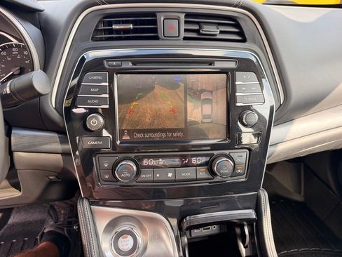 Used 2019 Nissan Maxima Platinum w/ Sport Mat Group FWD image 25