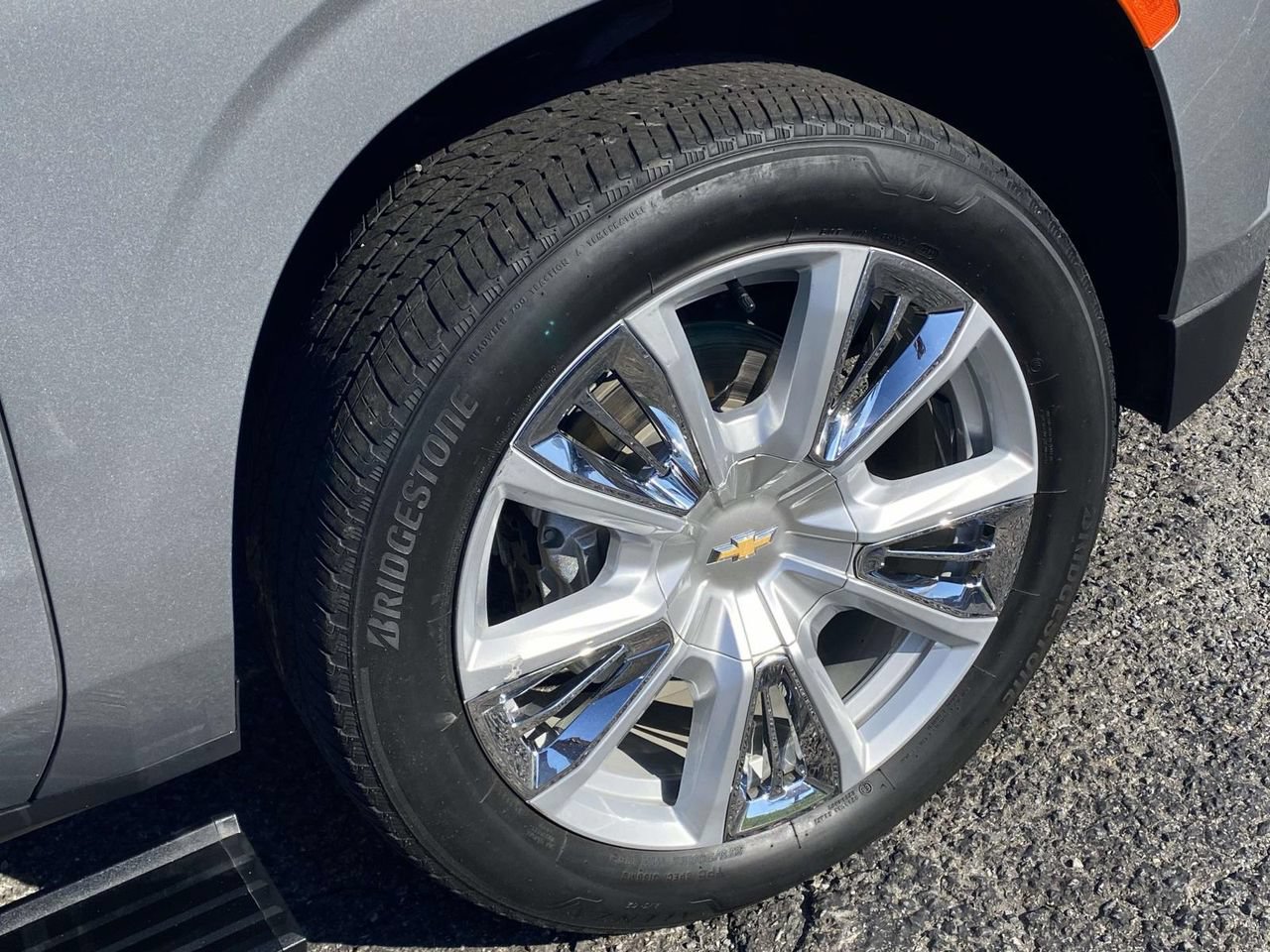 Used 2024 Chevrolet Tahoe High Country w/ Premium Package AWD/4WD image 11