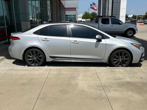 Used 2026 Toyota Corolla SE FWD image 11