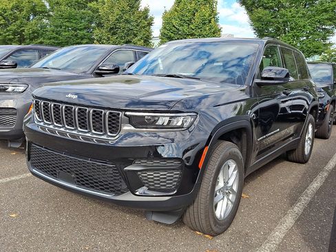 New 2025 Jeep Grand Cherokee Laredo X w/ Luxury Tech Group I image 1
