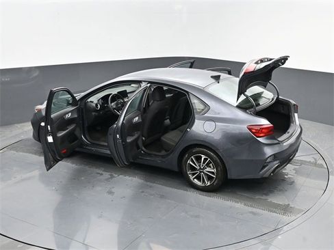 Used 2023 Kia Forte LXS image 24