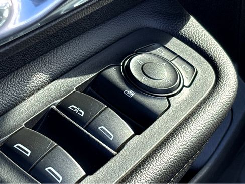 Used 2020 GMC Terrain SLE image 13