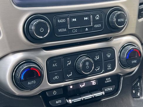 Used 2019 GMC Yukon XL Denali image 22