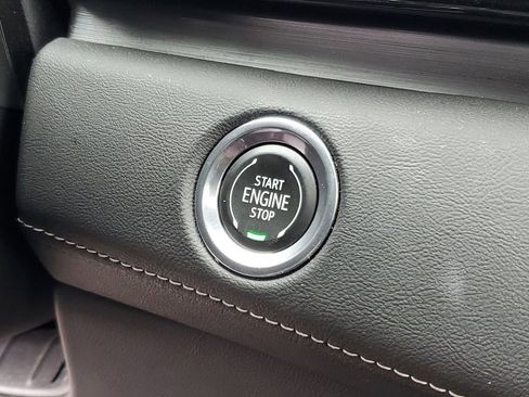 Used 2023 Cadillac Escalade Premium Luxury w/ LPO, Radiant Package image 17