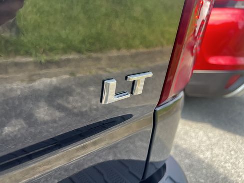 Used 2023 Chevrolet Silverado 1500 LT AWD/4WD image 14