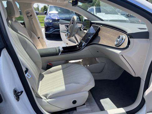 Used 2023 Mercedes-Benz EQS 450+ Sedan image 36
