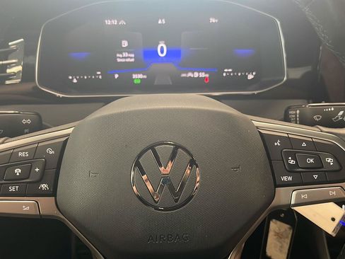 Used 2025 Volkswagen Jetta Sport FWD image 25
