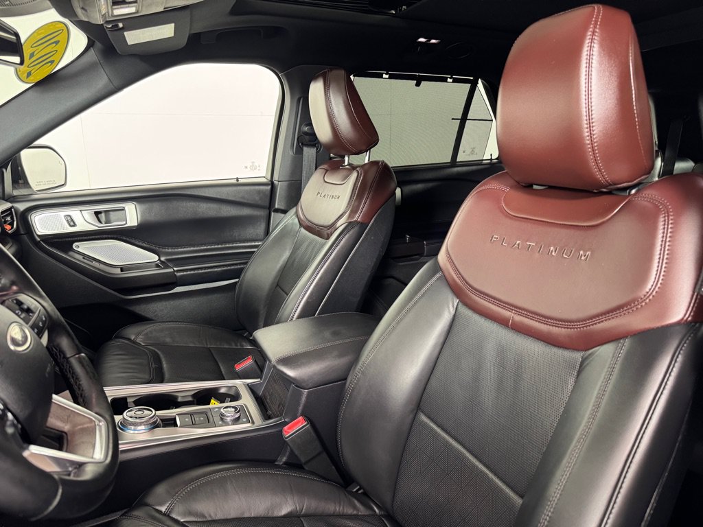 Used 2020 Ford Explorer Platinum w/ Premium Technology Package AWD/4WD image 13