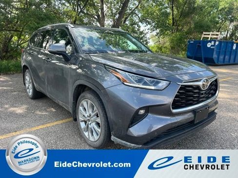 Used 2021 Toyota Highlander Limited AWD/4WD image 1