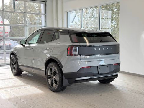 New 2026 Volvo EX30 Cross Country Ultra w/ Protection Package Premier AWD/4WD image 9