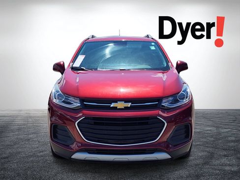 Certified 2022 Chevrolet Trax LT w/ LT Convenience Package FWD image 10